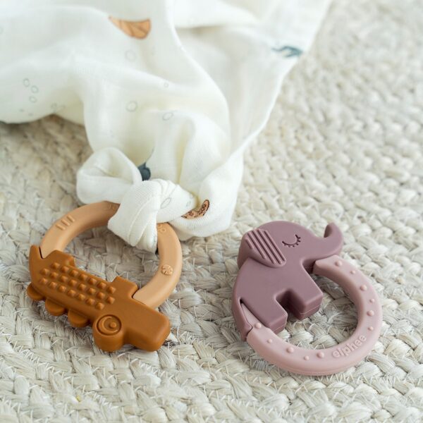 Jouets de dentition moutarde&poudre Done by Deer